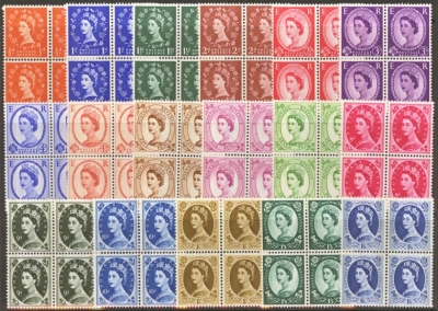 1960 Phosphor set in U/M blocks of 4 Cat £38.00